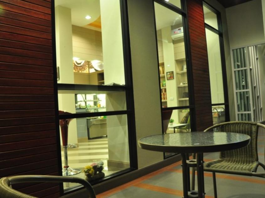 The Mondrian Khon Kaen Apartment Екстер'єр фото